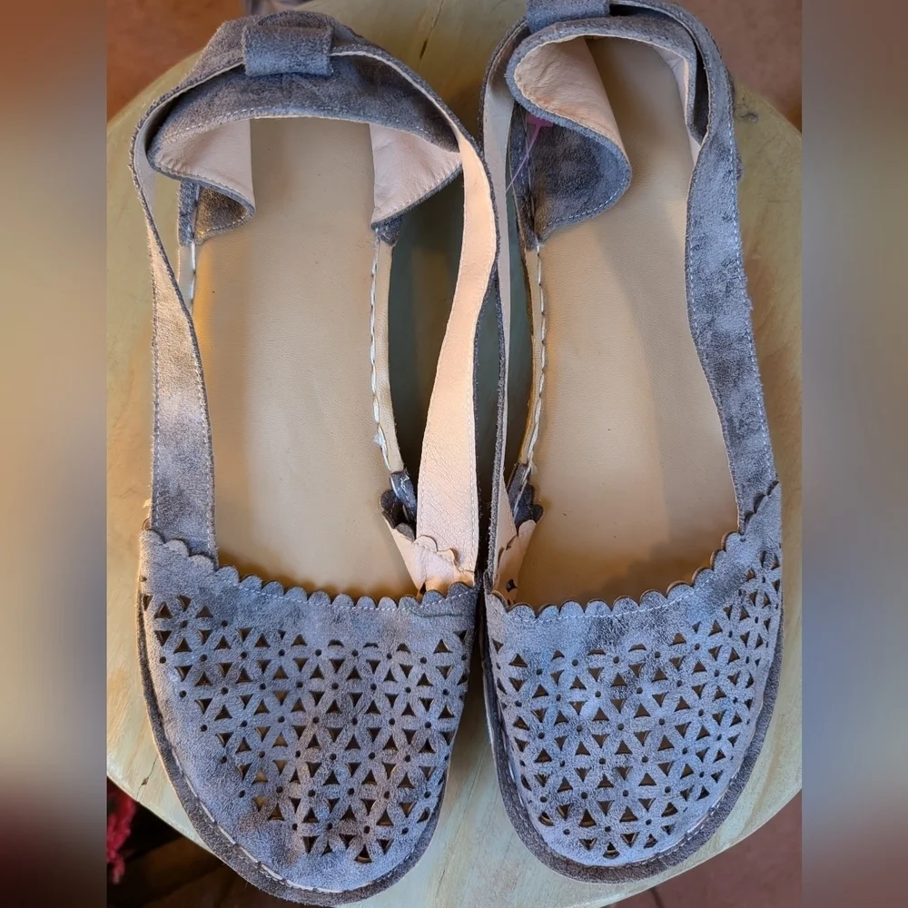 Gray suede flat shoes size UK 43, size 11 US, cut out design open sides back